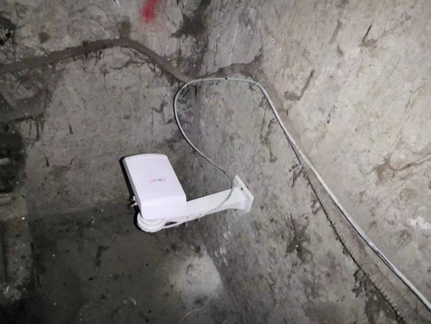 如何安裝電梯網(wǎng)橋呢？